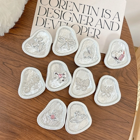 Soporte De Agarre Para Teléfono Con Lazo De Corazón De Diamantes De Imitación Resina Irregular Mariposa Soporte Escritorio