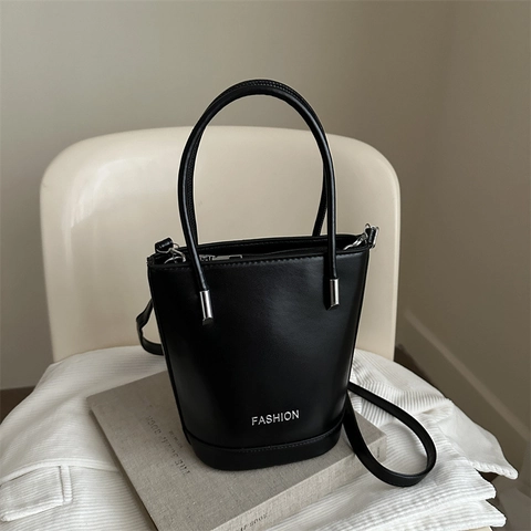 Women PU Leather Bucket Bag Vintage Minimalist Handbag Retro Solid Color Shoulder Crossbody Bag With Silver Hardware