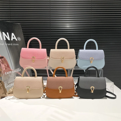 Borsa A Mano Da Donna In Pelle PU Patchwork Intrecciato Borsa A Tracolla Con Tracolla Regolabile Chiusura A Ferro Di Cavallo Dorata Borsa Retro
