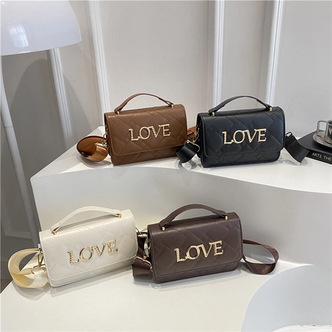 Women Quilted PU Leather Crossbody Bag Gold LOVE Letter Decoration Wide Strap Fashion Casual Handbag Square Purse