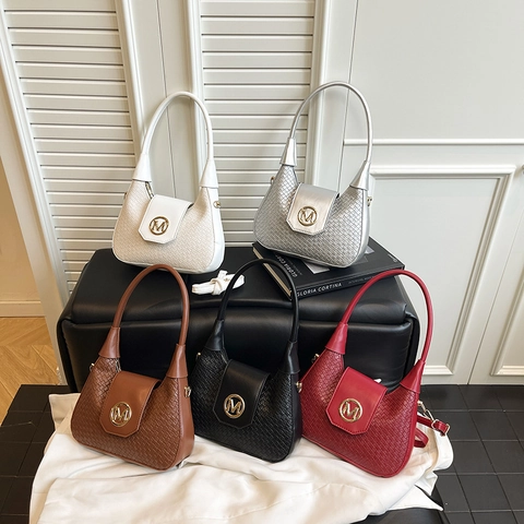 Bolso Hobo Trenzado De Cuero PU Bolso De Hombro Cruzado Con Hebilla De Metal M Moda Bolso De Axila Color Sólido Para Mujer