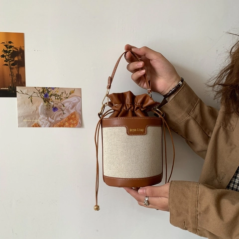 Borsa A Tracolla Secchiello Retrò Per Donna Patchwork Tela Pelle PU Coulisse Borsa A Spalla Di Nicchia Moda Versatile