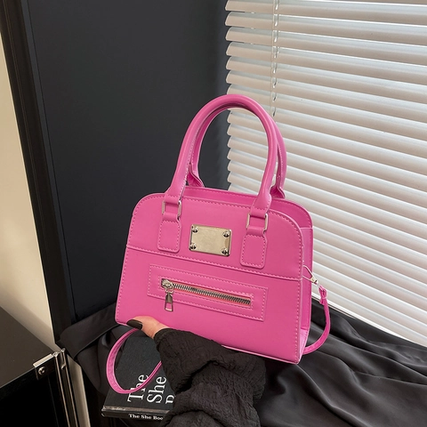 Damen Mode PU Leder Boston Handtasche Trendy Metallplatte Dekor Schultertasche Pendler Umhängetasche Kleine Quadratische Tasche