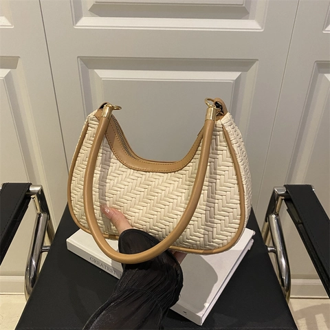 Woven Underarm Hobo Bag PU Leather Half Moon Shoulder Crossbody Purse Fashion Retro Casual For Women