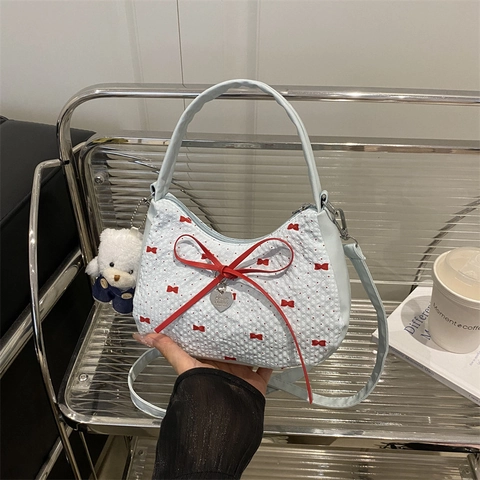Bolso De Hombro Para Axila De Mujer Tela Lazo Estampado De Corazón Bolso De Mano Dulce Con Colgante De Corazón Y Llavero De Oso