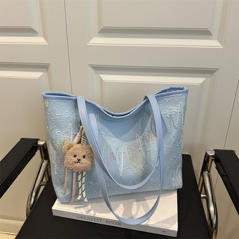 Bolso Tote de Jacquard con Relieve de Gran Capacidad para Mujer Bolso de Hombro con Bordado de Ondas y Colgante de Oso Peluche