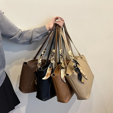 Borsa Tote da Donna in Pelle PU Con Foulard in Seta Cuciture a Contrasto Grande Capacità Casual Fashion Handbag