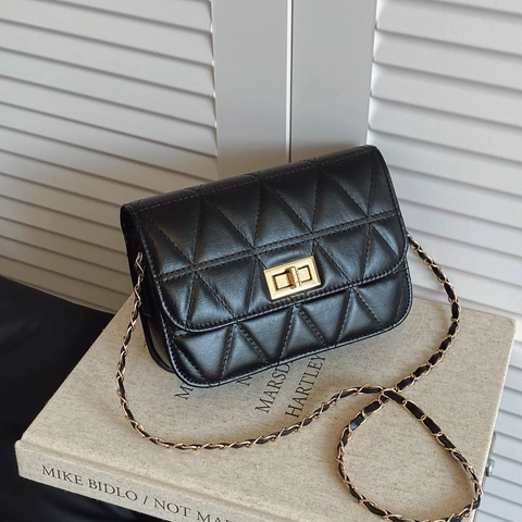 Damen Gesteppte Ketten Umhängetasche PU Leder Geometrische Nähte Mini Quadratische Tasche Gold Metallschloss Vielseitige Tasche
