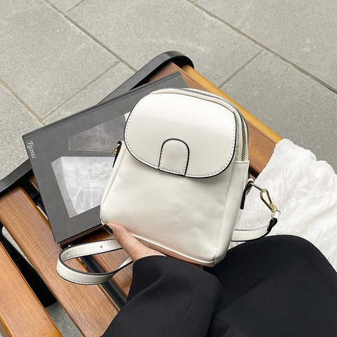 Vintage PU Leather Small Crossbody Shoulder Bag Glossy Mini Phone Pouch Contrast Stitching Gold Hardware Women Casual