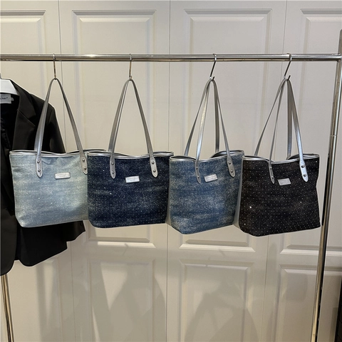 Sac Fourre-Tout en Denim pour Femmes Grande Capacité Sac à Bandoulière Orné de Strass Sac de Shopping Décontracté Élégant