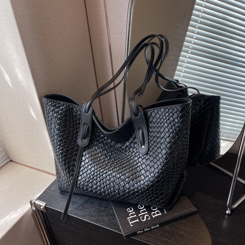 Große Kapazität Gewebte Tote Bag Damen PU Leder Retro Intrecciato Schulter Unterarm Handtasche Täglich Pendeln Vielseitig