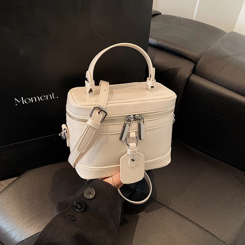 Dames Handtas Van Glanzend PU Leer Retro Box Schoudertas Met Handvat En Afneembare Schouderriem Elegante Kleine Vierkante Tas
