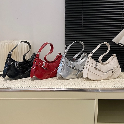 Bolso Hobo De Moto Retro Y2K De Cuero PU Brillante Bolso De Hombro De Axila Con Ojales De Metal Y Hebilla Para Mujer