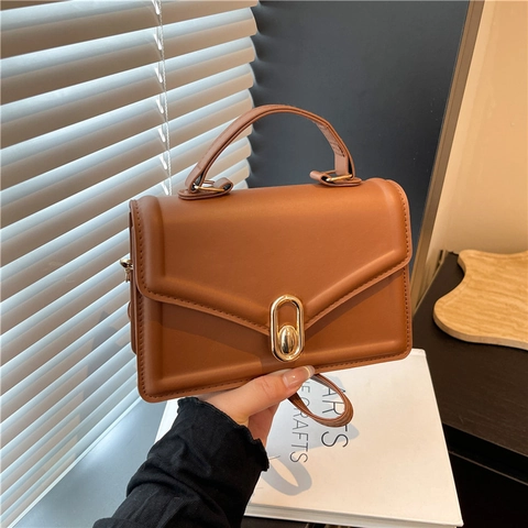 Borsa Tracolla Donna Pelle PU Chiusura Ovale Dorata Manico Superiore Tracolla Regolabile Borsa Quadrata Piccola Elegante Quotidiana