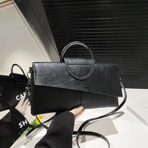 Borsa A Mano Da Donna In Pelle PU Patchwork Con Manico Ad Anello Metallico Motivo Serpente Patta Borsa A Tracolla Casual