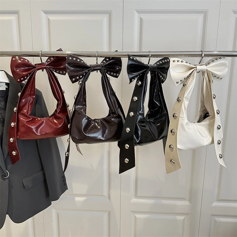 Sac à Bandoulière Croissant en Cuir PU pour Femmes Grand Nœud Décoration Rivets Tendance Sac à Main Décontracté pour Dames