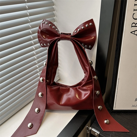 Vintage Grote Strik Schoudertas Voor Dames Glanzend PU Leer Klinknagels Tote Bag Mode Punk Okseltas Handtas