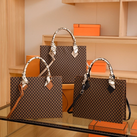 Women Vintage Geometric Pattern Tote Handbag PU Leather Scarf Wrapped Handle Retro Square Shoulder Crossbody Bag