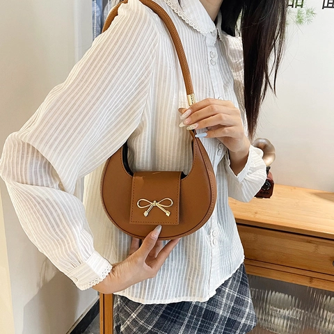 Fashion Women PU Leather Crescent Underarm Bag Elegant Solid Color With Bow Gold Metal Buckle Trendy Shoulder Bag For Daily Use