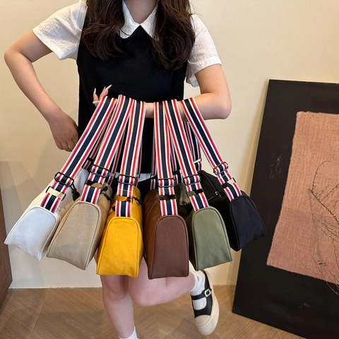 Borsa Tracolla Donna Tela Cinghia Larga Righe Casual Semplice Leggera Forma Dumpling Tendenza Strada Viaggio