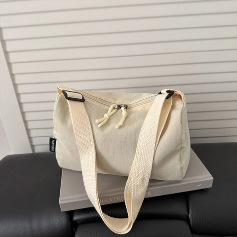 Bolso De Hombro De Nailon Color Sólido Gran Capacity Ligero Informal Crossbody Tote Para Mujeres Retro Correa Ajustable