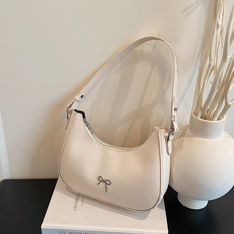 Bolso Hobo De Cuero PU Para Mujer Con Decoración De Lazo De Metal Correa De Hombro Ajustable Bolso De Axila Sencillo Chic Coreano