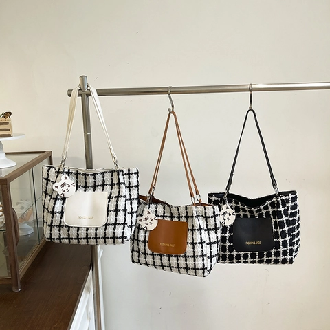 Geruite Tweed Draagtas Grote Capaciteit Dames Schoudertas Met PU Leren Zak En Schattige Kattenhanger Dagelijks Gebruik