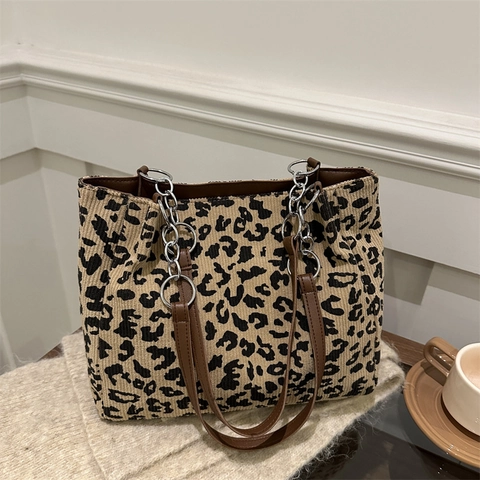 Große Kapazität Leopard Print Tote Bag Corduroy Stoff Damen Schulterhandtasche Mit Kette Lederriemen Lässig Mode