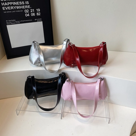 Glänzende PU Leder Achseltasche Mode Retro Baguette Schultertasche Mit Metallschnalle Nietendekor Für Damen
