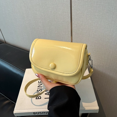 Small Crossbody Shoulder Bag PU Leather Flap Saddle Square Messenger For Women Commuter Casual Fashion Minimalist