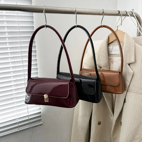 Vintage Glanzende PU Lakleer Baguette Schoudertas Voor Dames Retro Kleine Handtas Met Metalen Sluiting