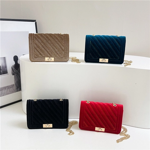 Bolso De Hombro Terciopelo Acolchado Mujer Vintage Chic Bolso Cruzado Cadena Metal Dorada Cierre De Broche Rectangular Moda