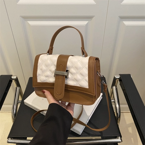Borsa a Tracolla da Donna in Pelle PU Trapuntata Colore a Contrasto Grande Capacità Urban Simple Handbag Con Serratura in Metallo