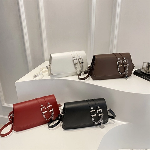 Damen Mode PU Leder Schultertasche Trendige Metallschnalle Kette Dekor Umhängetasche Elegante Klappe Kleine Quadratische Tasche