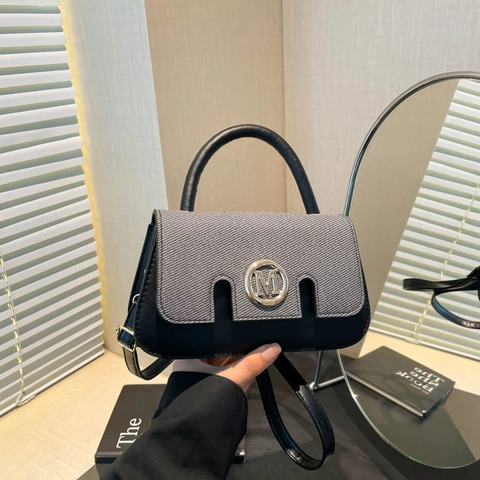 Borsa A Mano In Pelle PU Colori A Contrasto Moda Con Patta Trama Intrecciata Logo M In Metallo Rotondo Borsa A Tracolla Donna