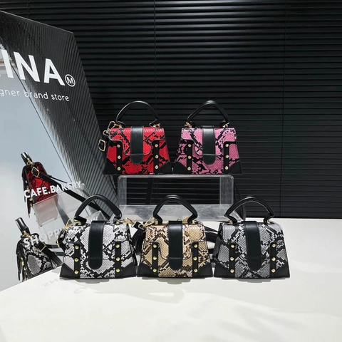 Mini Snake Print PU Leather Small Square Bag With Golden Rivets Detachable Shoulder Strap Fashionable Crossbody Handbag
