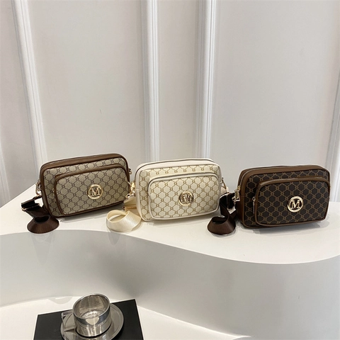 Vintage Letter Monogram Crossbody Camera Bag For Women PU Leather Wide Adjustable Strap Retro Square Shoulder Bag Handbag