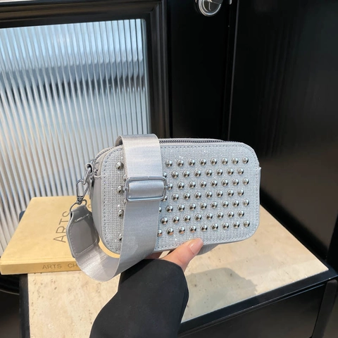 Fashion Rivet Crossbody Bag For Women Luxury Glitter Camera Bag Punk Small Square Bag With Wide Strap Shoulder Bag