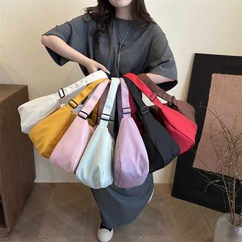 Large Capacity Crossbody Bag Lightweight Nylon Hobo Shoulder Handbag With Adjustable Strap For Women School Travel Casual