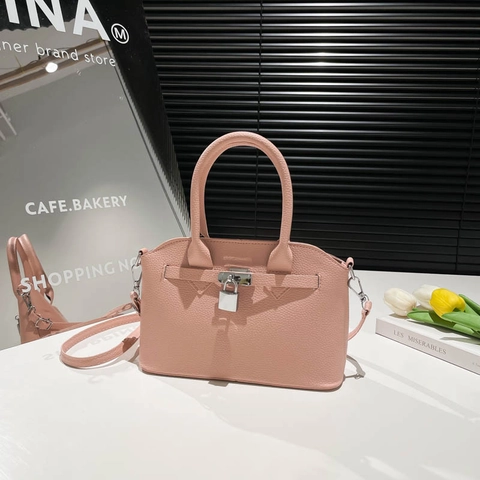 Pebbled PU Leather Handbag For Women Fashion Elegant Crossbody Shoulder Bag With Silver Metal Lock And Detachable Strap