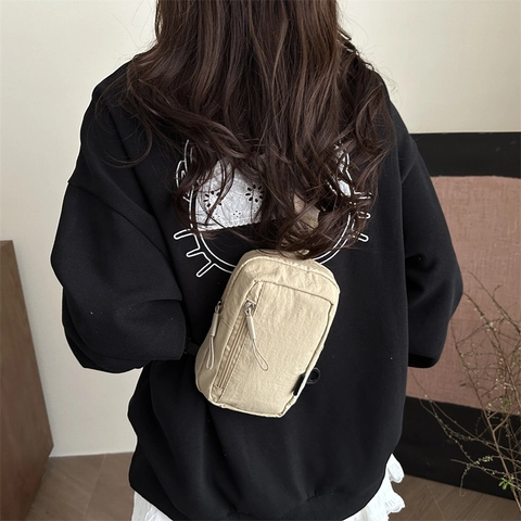 Mini Borsa Da Petto Crossbody In Nylon Per Donna Leggera Con Tracolla Larga Regolabile Sport Casual