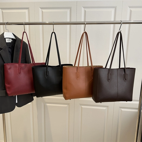 Bolso Tote Y Estuche De Cuero PU Gran Capacidad Minimalista Bolso De Hombro De Viaje Color Sólido Con Tachuelas En La Base