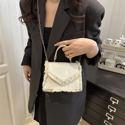 Fashion Fringe Denim PU Leather Small Square Crossbody Bag For Women Trendy Metal Chain Strap Handle Shoulder Handbag
