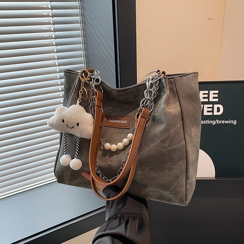 Dames Grote Capaciteit Tote Tas PU Leer Gewassen Textuur Metalen Ketting Kunstparel Decor Wolk Charm Schoudertas