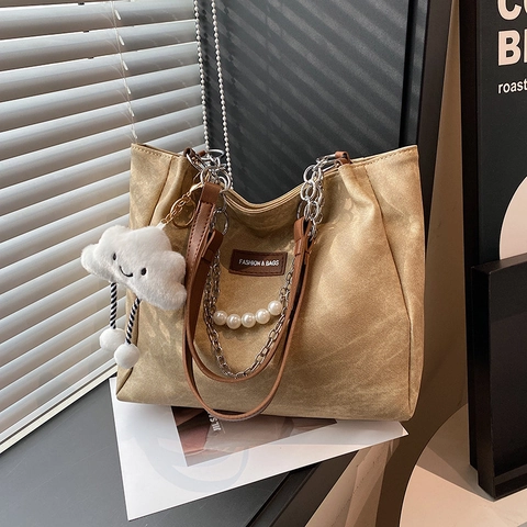 Dames Grote Capaciteit Tote Tas PU Leer Gewassen Textuur Metalen Ketting Kunstparel Decor Wolk Charm Schoudertas