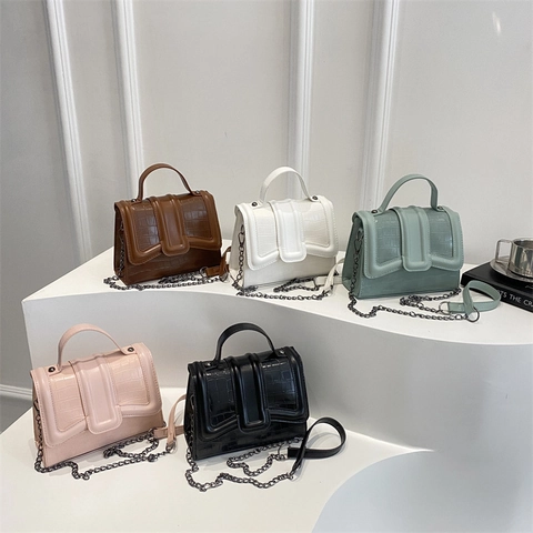 Crocodile Pattern PU Leather Crossbody Bag For Women Retro Small Square Handbag With Metal Chain Strap Flap Closure