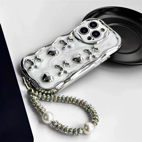 Custodia Per IPhone Cane Palloncino Cuore Argento Galvanizzato Bordo Ondulato Antiurto Lusso TPU Catena A Mano Perla Artificial Finta