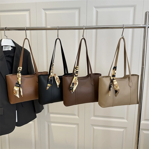 Vintage Große Kapazität PU Leder Tragetasche Für Damen Mit Schal Dekor Minimalistisch Pendeln Schultertasche Student Tasche