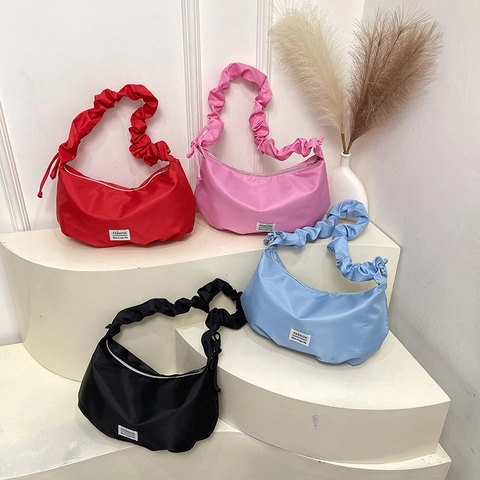Bolso Dumpling de Cuero PU de Gran Capacidad para Mujer Con Correa con Pliegues Moda Color Sólido Bolso de Hombro Crescent Hobo Bolso de Mano Casual