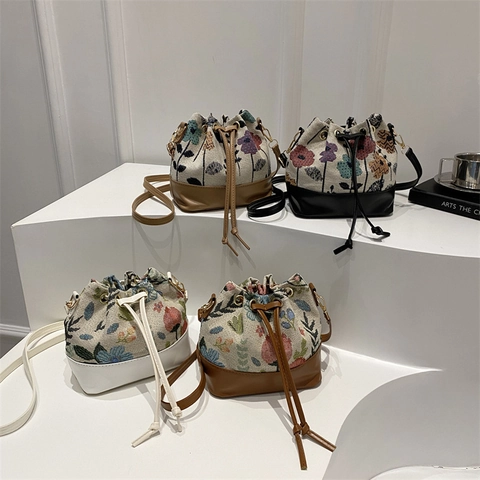 Sac Seau pour Femmes en Cuir PU et Jacquard Floral Épissage Cordon Sac à Bandoulière Épaule pour Voyage Quotidien Style Vintage